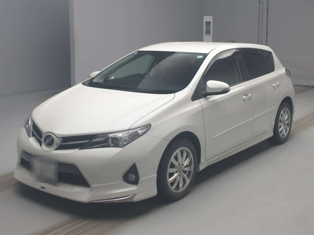 2013 Toyota Auris 150X
